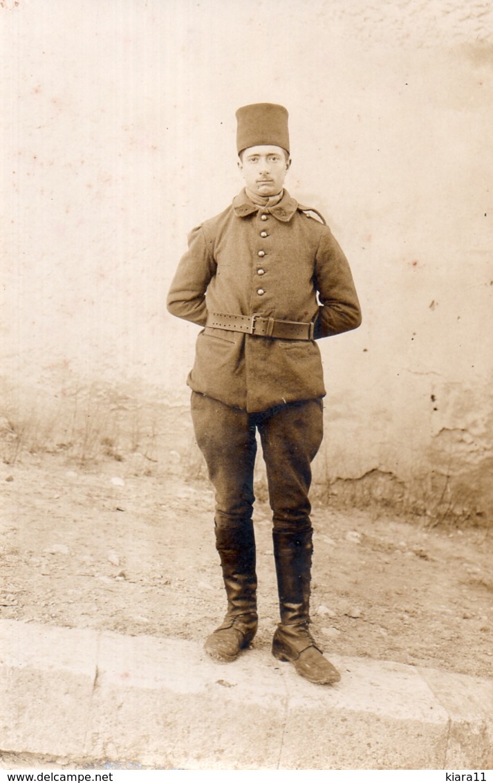 CARTE PHOTO - MILITARIA - SOLDAT Du 66è REGIMENT D'ARTILLERIE D'AFRIQUE - Reggimenti