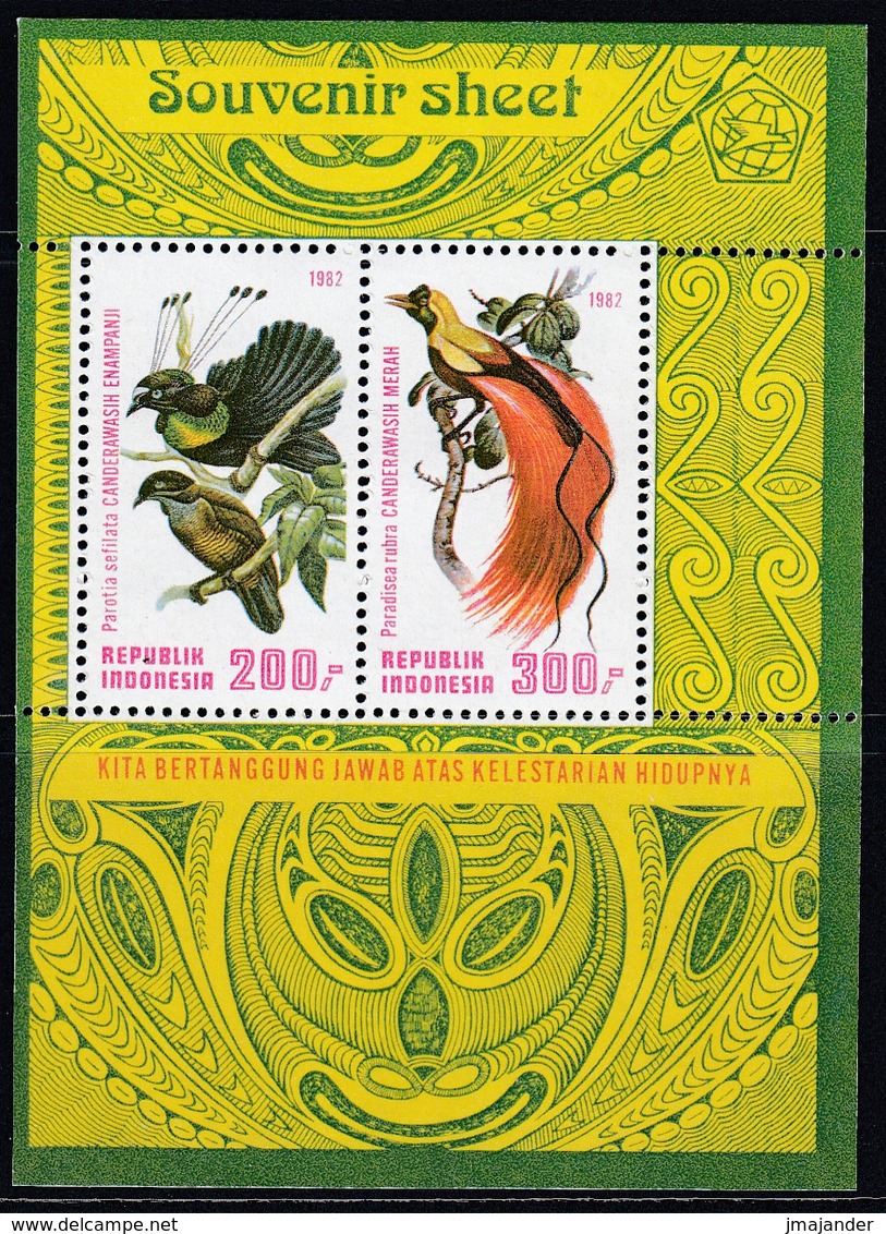 Indonesia 1982 - Paradise Birds - Miniature Sheet Mi Block 48 (1081-1082) ** MNH - Peacocks