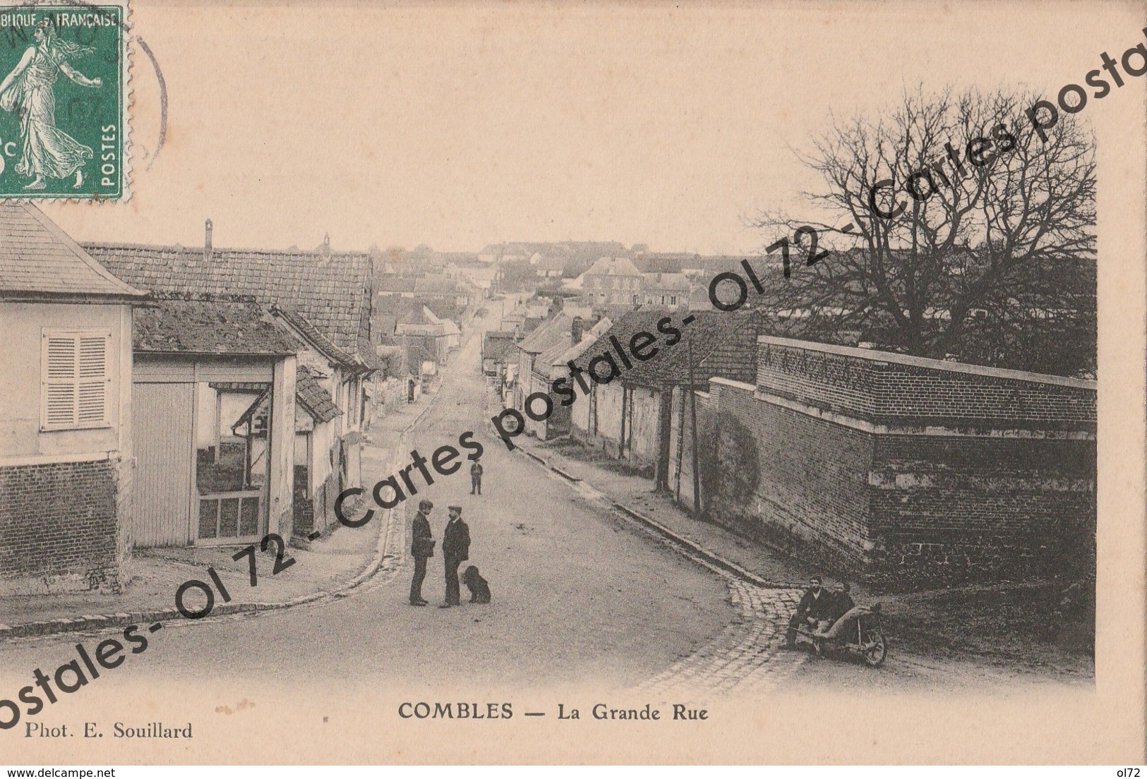 CPA [80] Somme > Combles - La Grande Rue - Animée - Combles
