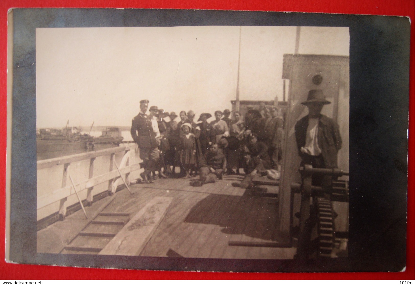 DONAU DAMPFER - SEAFARERS AND FAMILIES , ORIGINAL PHOTO - Autres & Non Classés