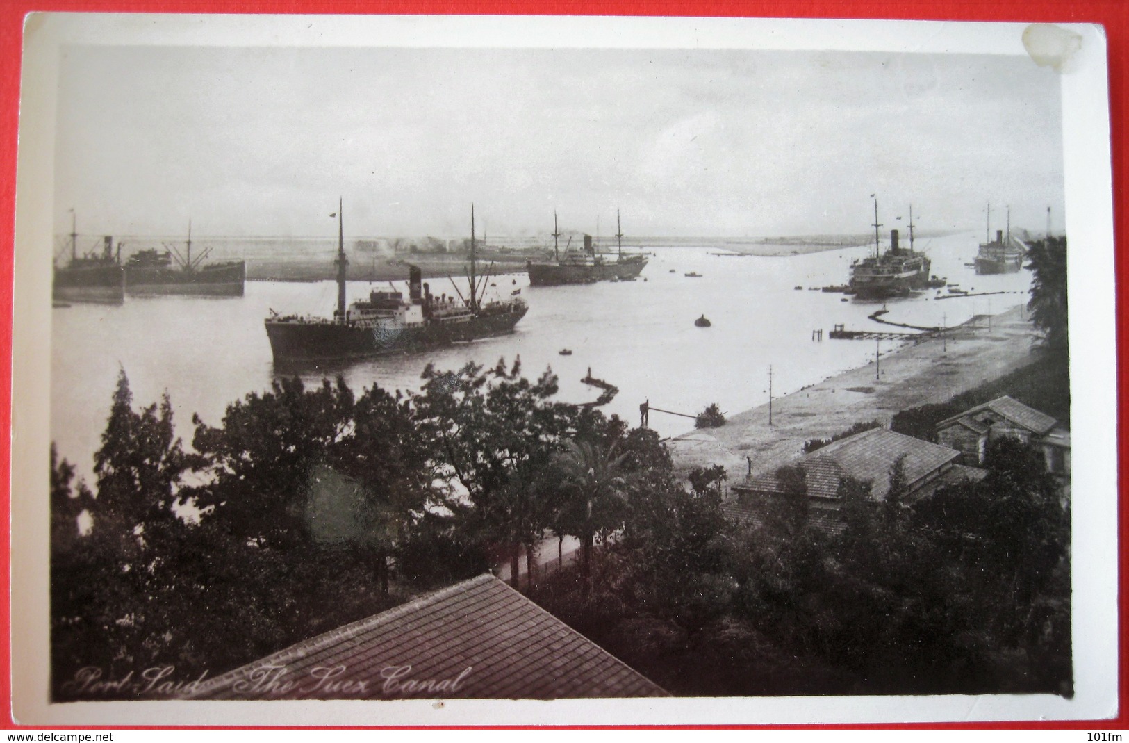 STEAMERS IN SUEZ CANAL - Steamers