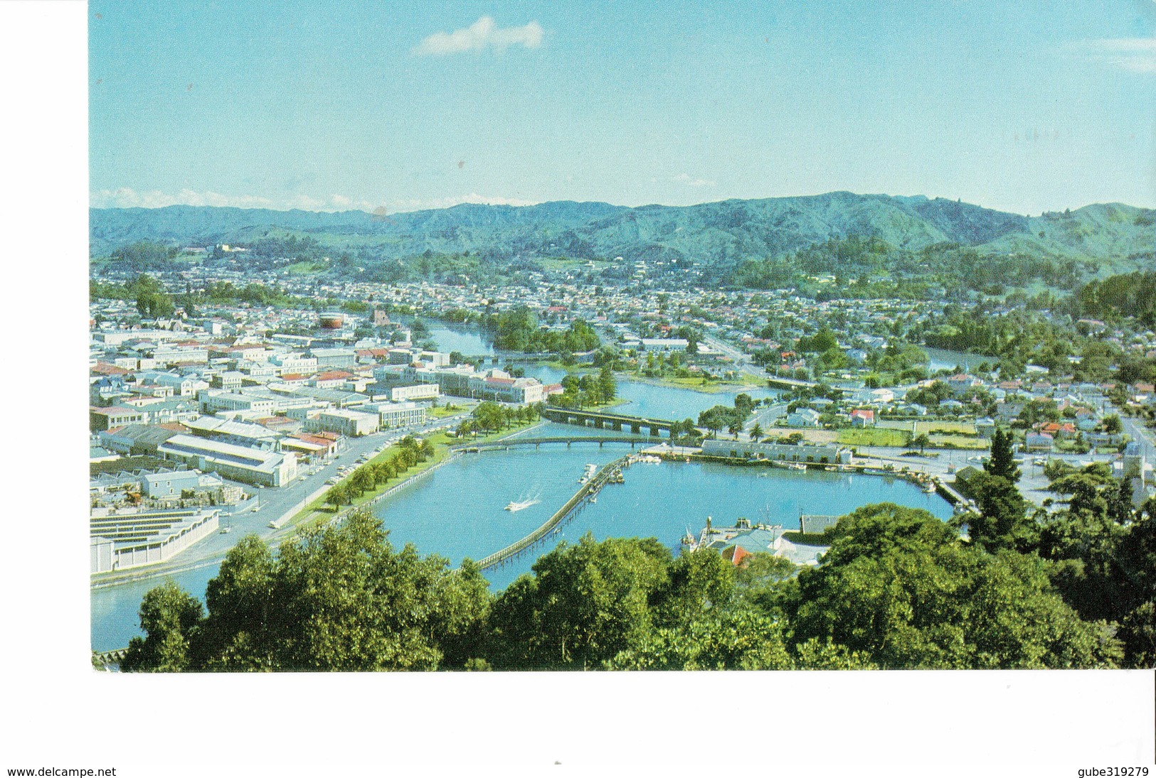 NEW ZEALAND  -POSTCARD-GISBORNE  VIEW FROM THE KAITY HILL   SHINING NEW  RE:LOGAN PRINT N.109POST 7306 - New Zealand