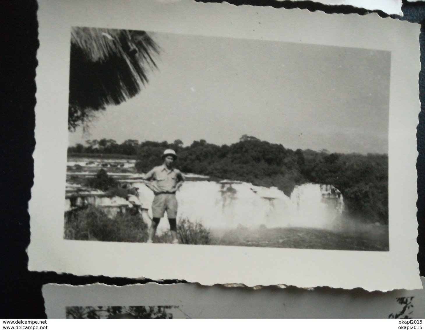 Lot de 80  PHOTOS  DE  PETITS FORMATS MALADE DANS LE JARDIN  TOURNAI HAINAUT BELGIQUE CHUTES D EAU  BUNGALOWS CONGO ?