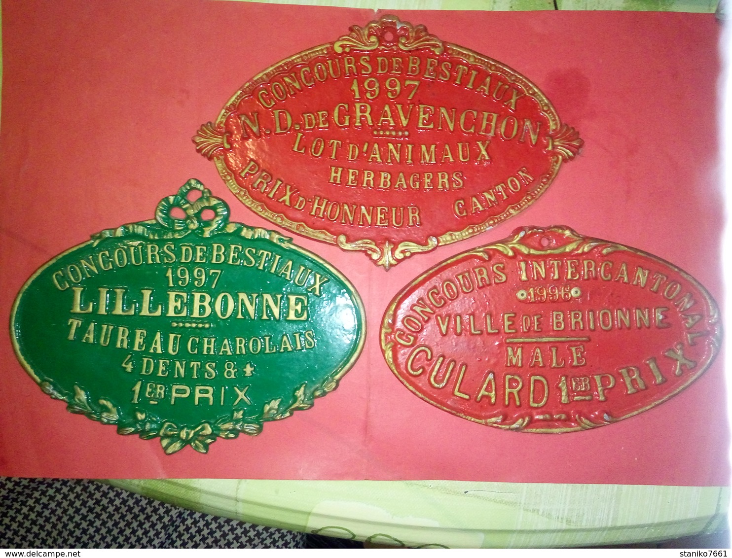 TROIS PLAQUE De CONCOURS De BESTIAUX VILLE BRIONNE, NOTRE DAME DE GRAVENCHON Et LILLEBONNE - Ferronnerie