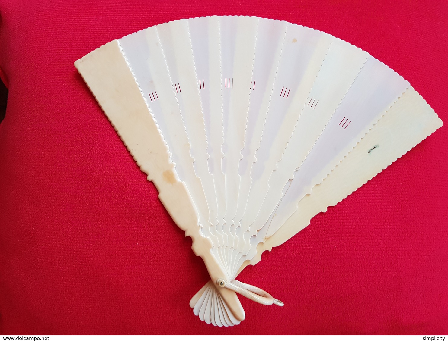 Antique Female Ivory Hand Fan 19th Century - Eventails