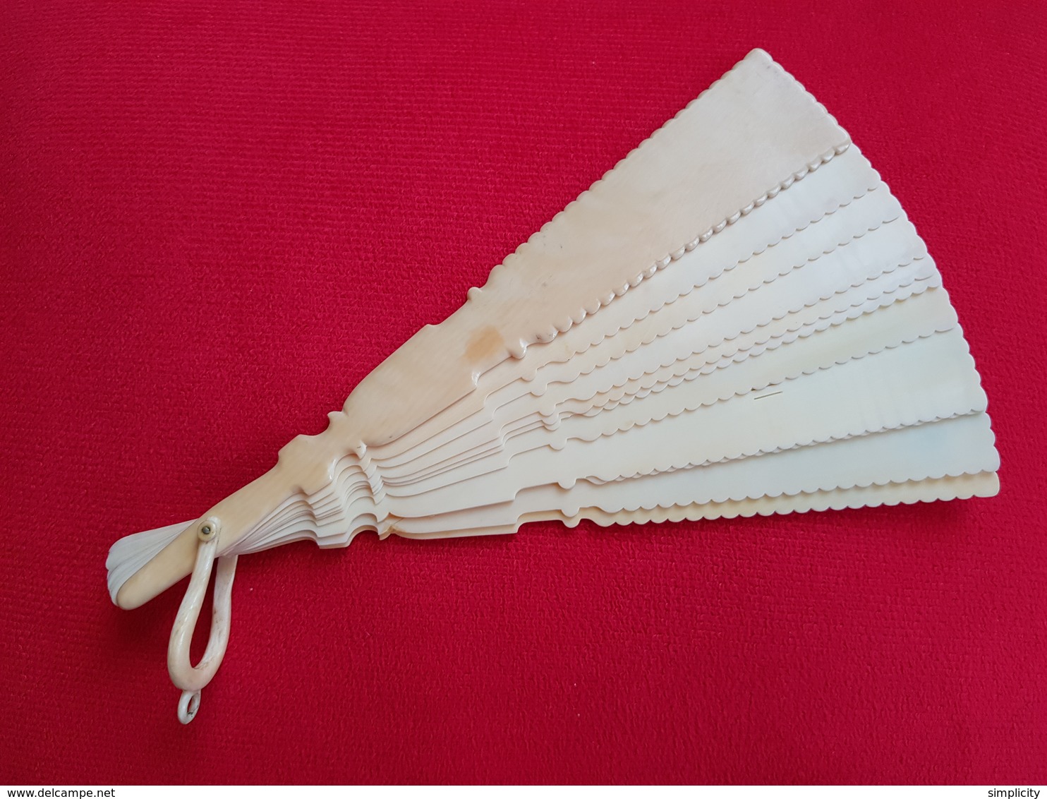 Antique Female Ivory Hand Fan 19th Century - Eventails