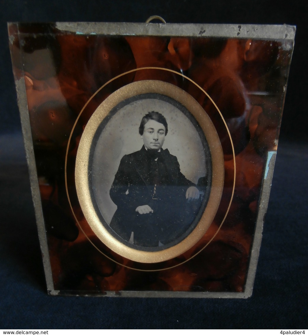 DAGUERREOTYPE AMBROTYPE Jeune Homme  MAISON DUVAL à NANTES 1861 - Anciennes (Av. 1900)