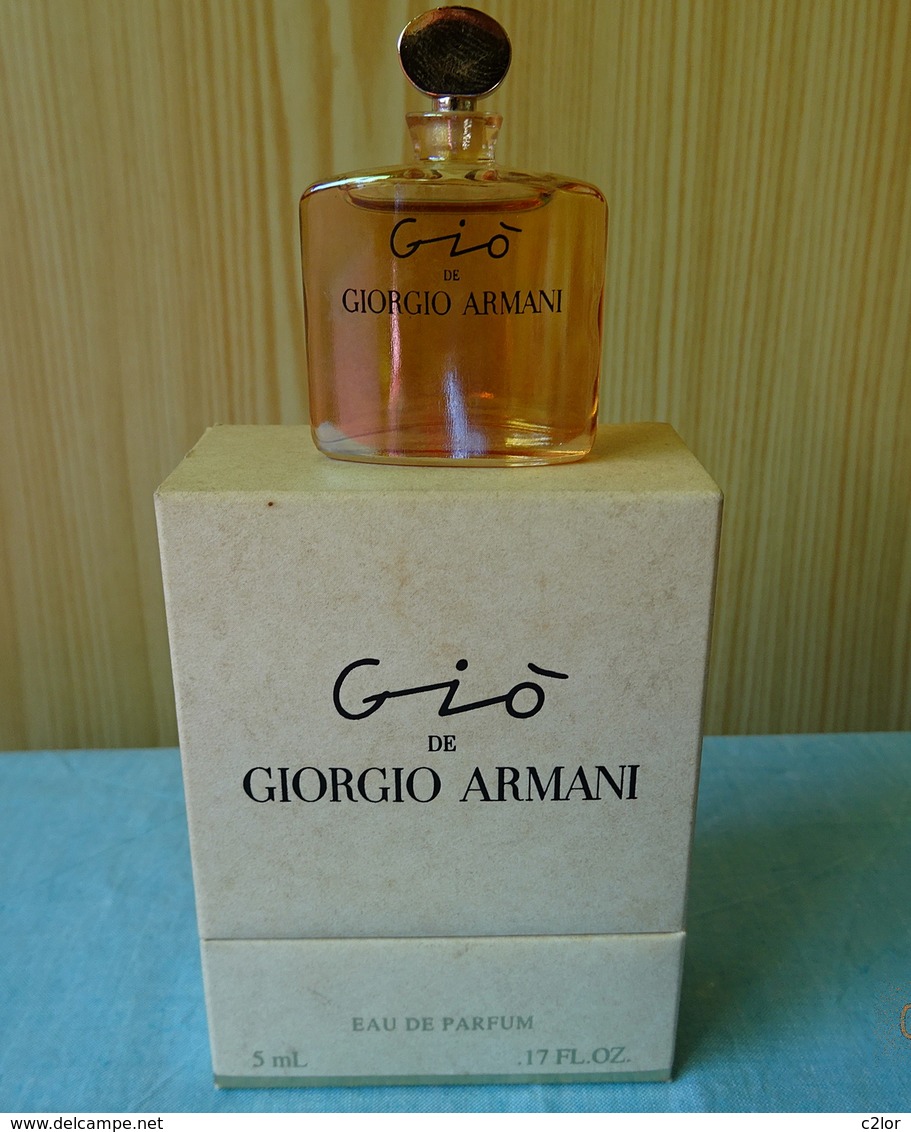 Miniature "GIO "de GIORGIO ARMANI Eau De Parfum 5 Ml Dans Son Coffret - Miniatures Femmes (avec Boite)