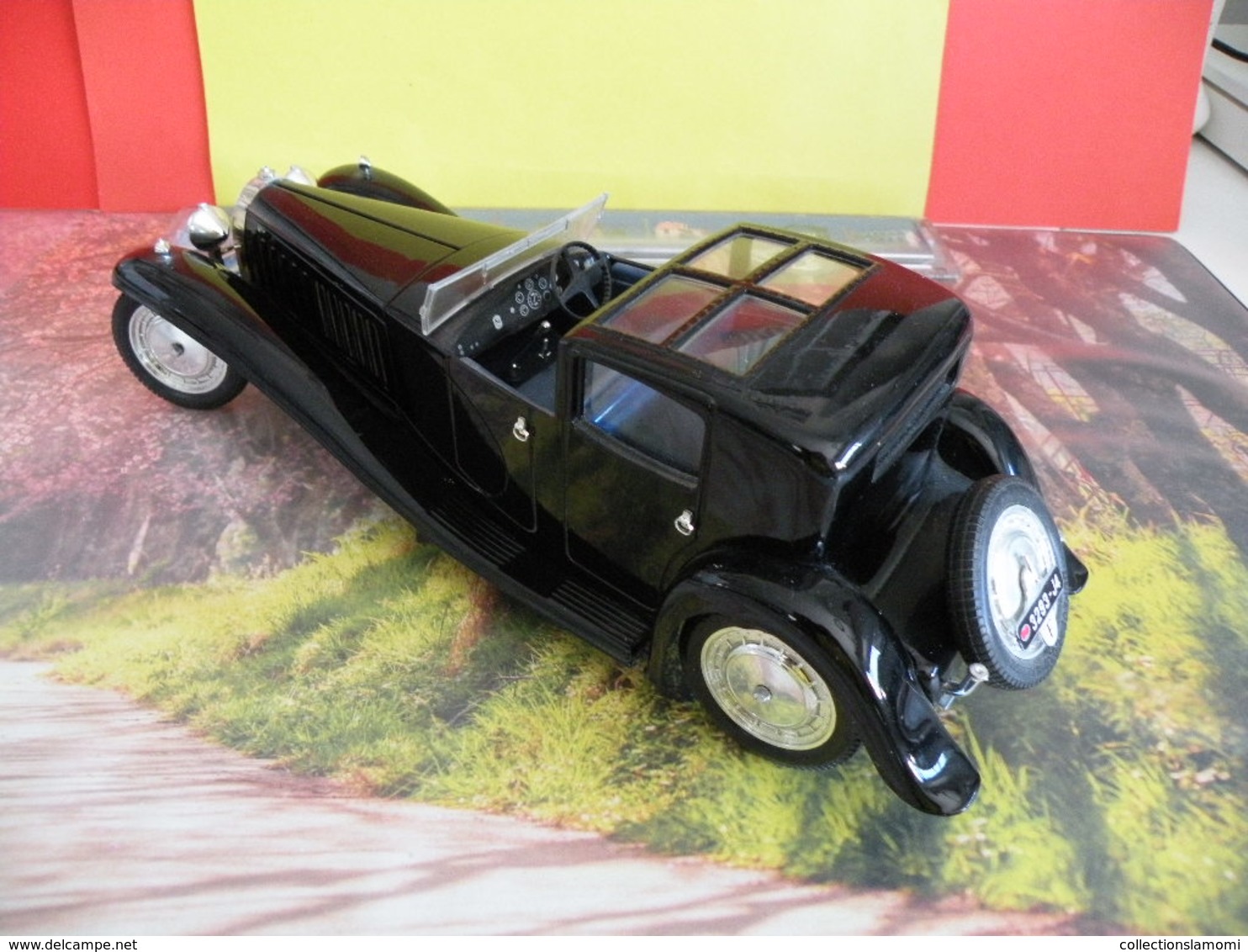 Bugatti Royale 1930 Type 41 - Métal Neuf - 1/21 - Sans Boite - Solido - - Solido