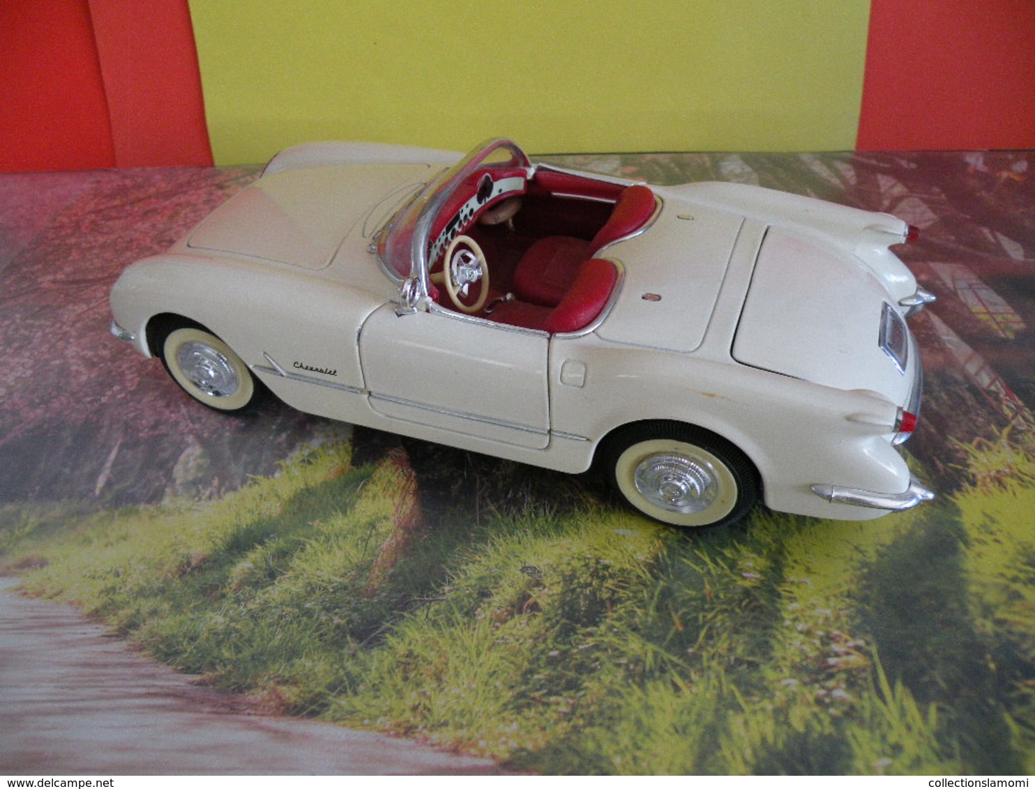 Chevrolet Corvette 1953 - Métal Neuf - 1/18 - Sans Boite - Solido - - Solido