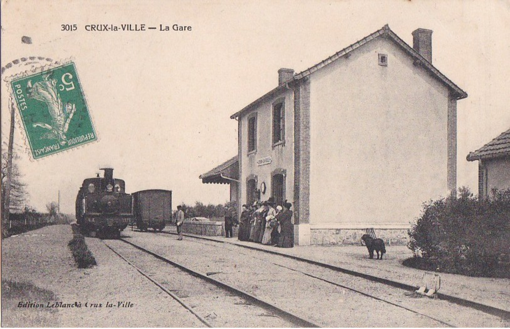 58 CRUX LA VILLE  CPA Edition LEBLANC Voyageurs Sur Le QUAI De La GARE à L' Arrivée Du TRAIN  Timbre 1913 - Autres & Non Classés