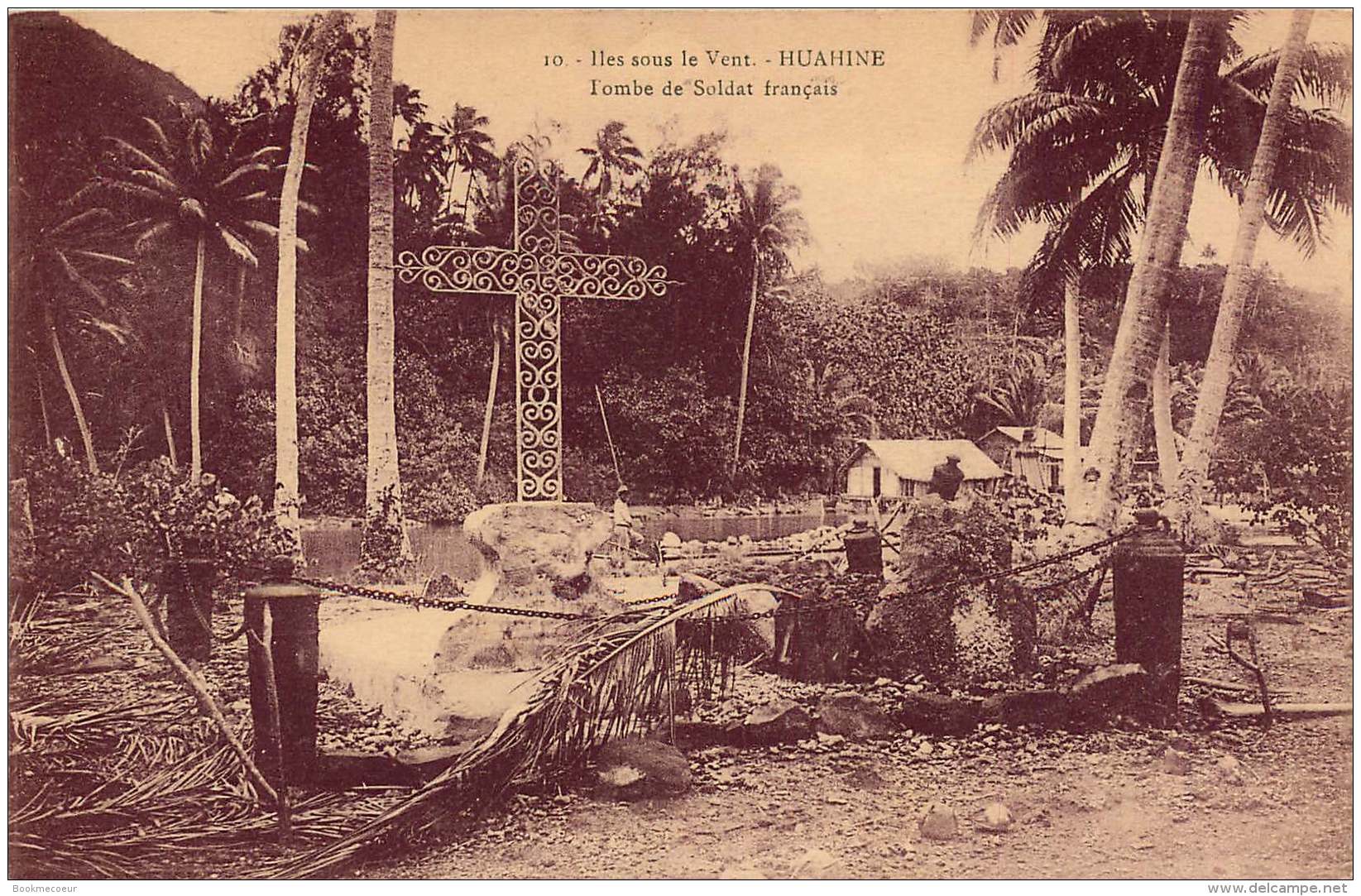 ILES SOUS LE VENT HUAHINE  TOMBE DU SOLDAT FRANCAIS - Polynésie Française