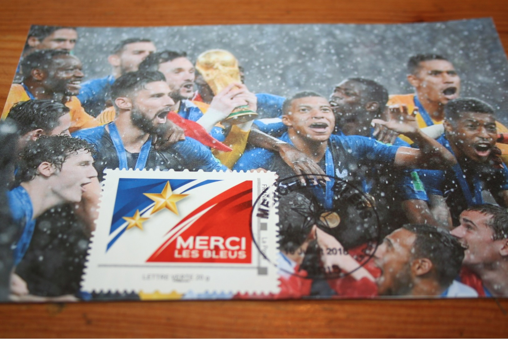 CPM Carte Maximum  CM "Merci Les Bleus" Coupe Du Monde 2018 Russie Seconde Etoile FRANCE - Football