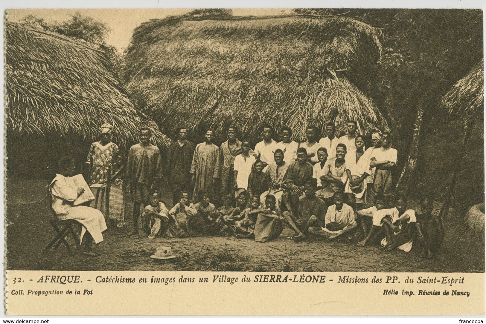 00134 - AFRIQUE - Catéchisme En Images Dans Un Village Du SIERRA-LEONE - Sierra Leone