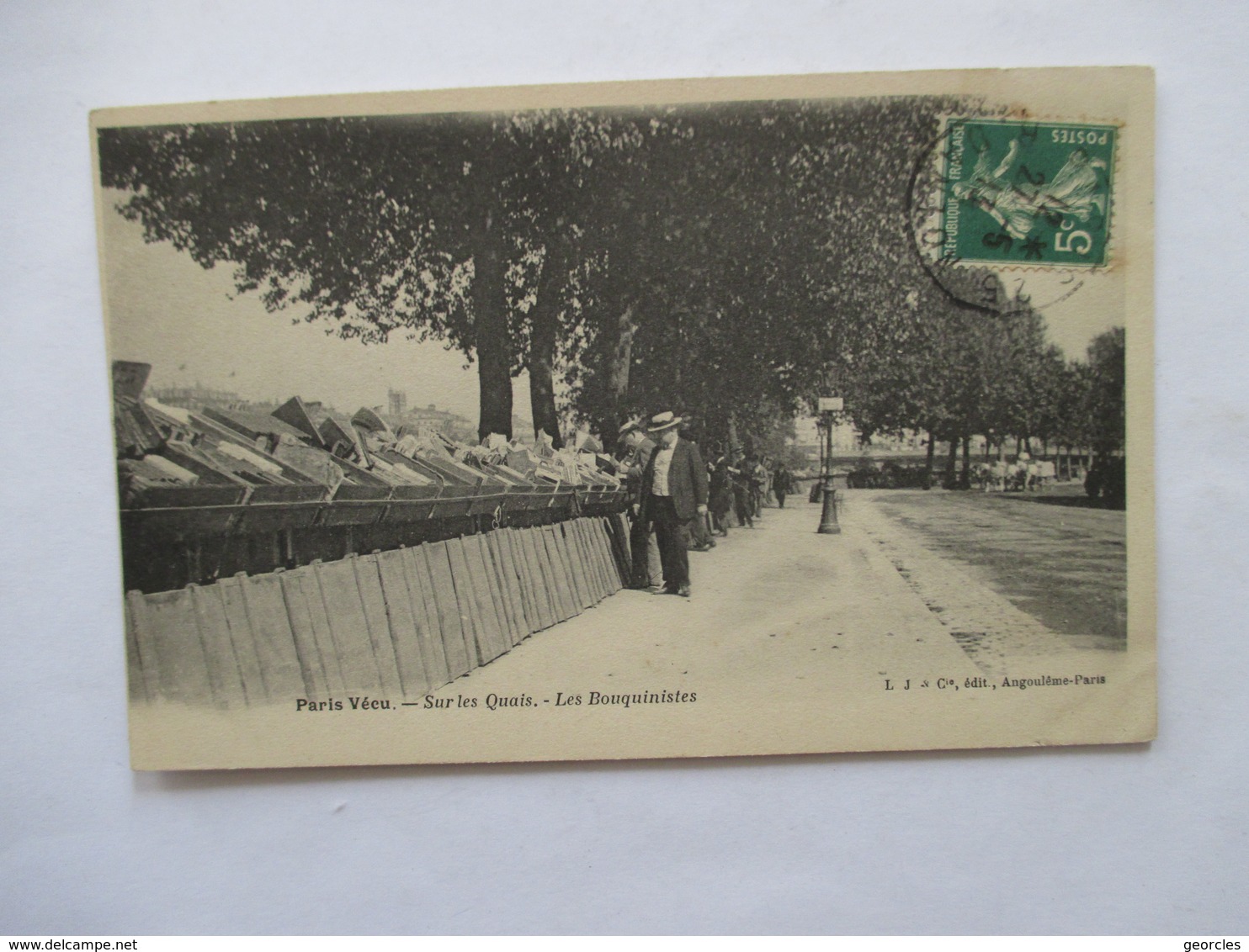 PARIS VECU  -  SUR LES QUAIS  -  LES BOUQUINISTES       TRES ANIME       TTB - Petits Métiers à Paris