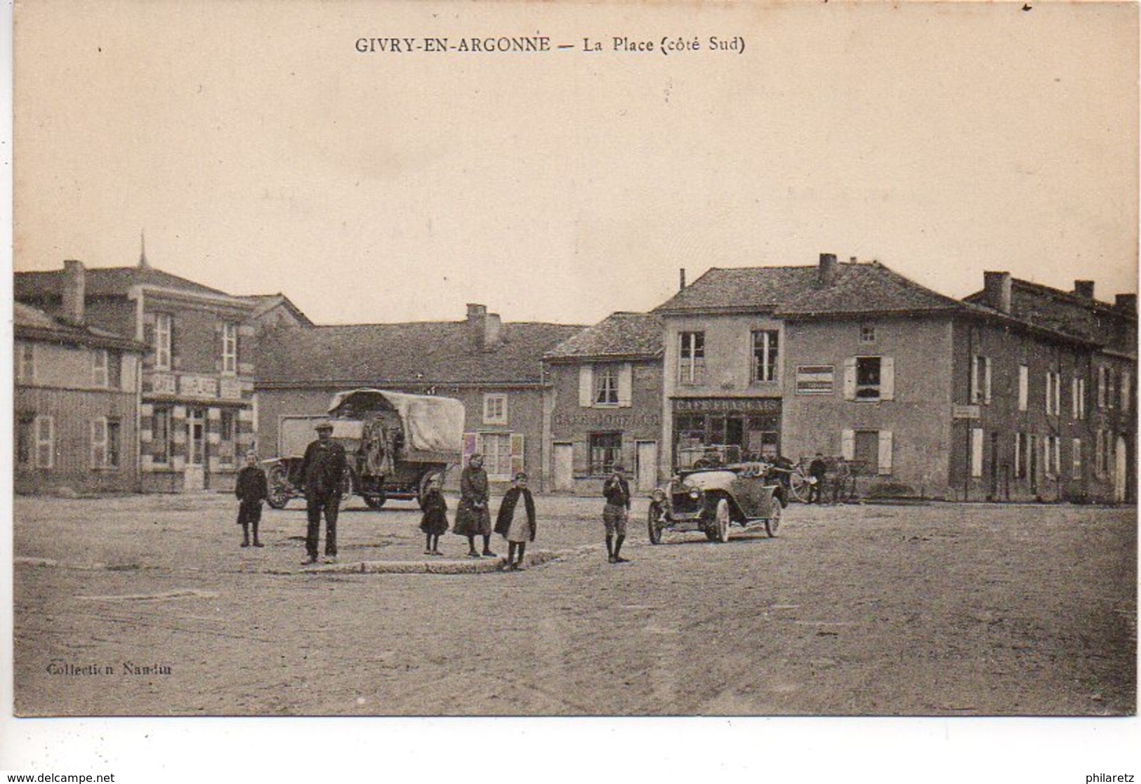 Givry En Argonne : La Place (côté Sud) - Givry En Argonne
