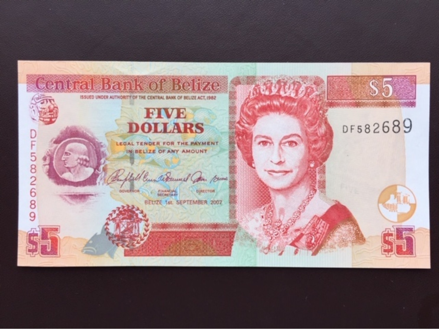 BELIZE P67C 5 DOLLARS 1.9.2007 UNC - Belize