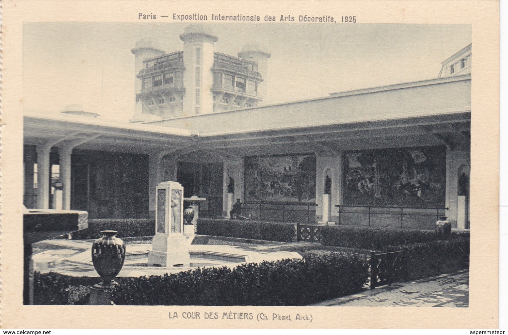 PARIS. EXPOSITION INTERNATIONALE DES ARTS DECORATIFS, 1925. LA COUR DES METIERS. BRAUN & CIE- BLEUP - Expositions