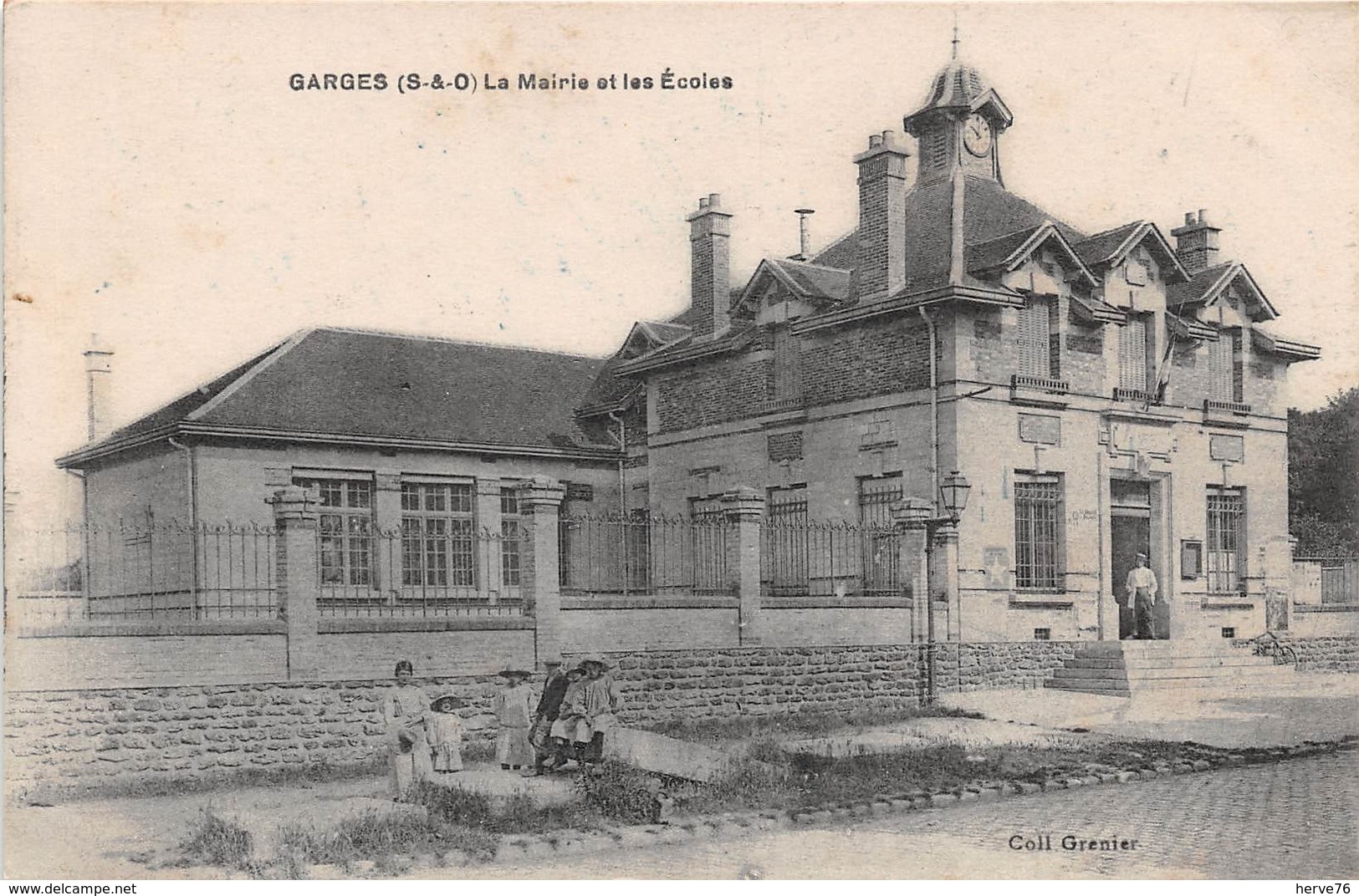 GARGES - La Mairie Et Les Ecoles - Garges Les Gonesses