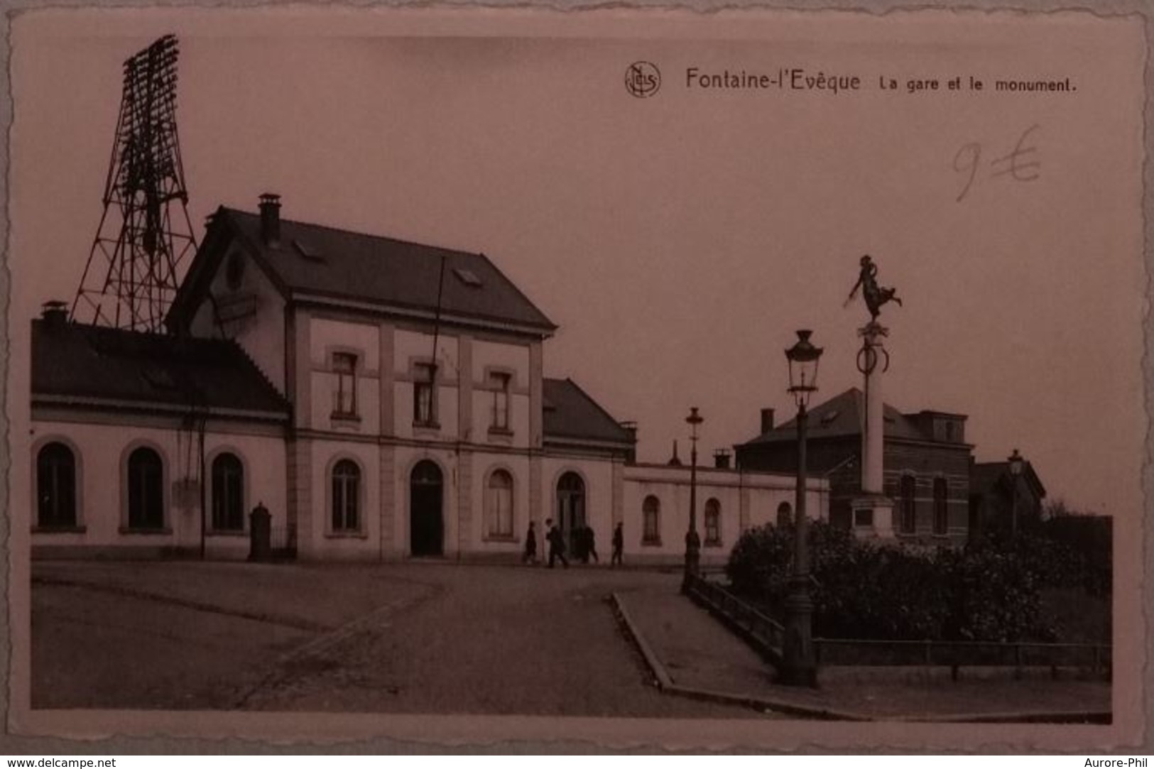 Fontaine-L'Evêque La Gare Et Le Monument - Fontaine-l'Evêque