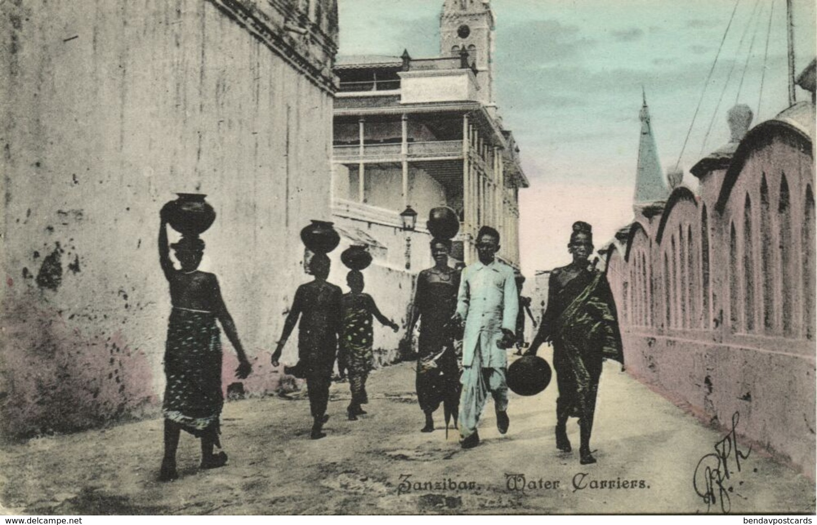 Tanzania, ZANZIBAR, Water Carriers, Head Transport (1910s) De Lord Postcard - Tanzania