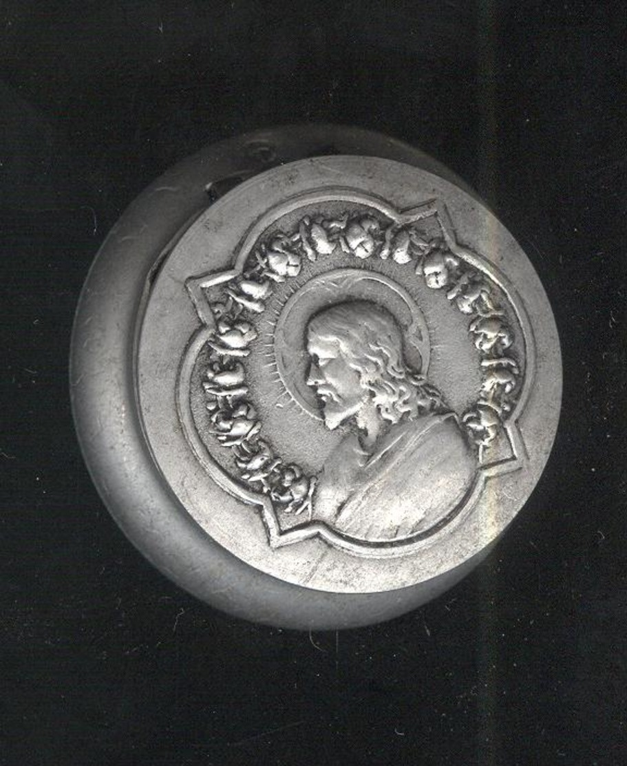 Boite Aluminium Avec Charnière - Christ - Boite Idem Sucre Edulcor - Diamètre 33 Mm épaisseur 15 Mm - Boîtes