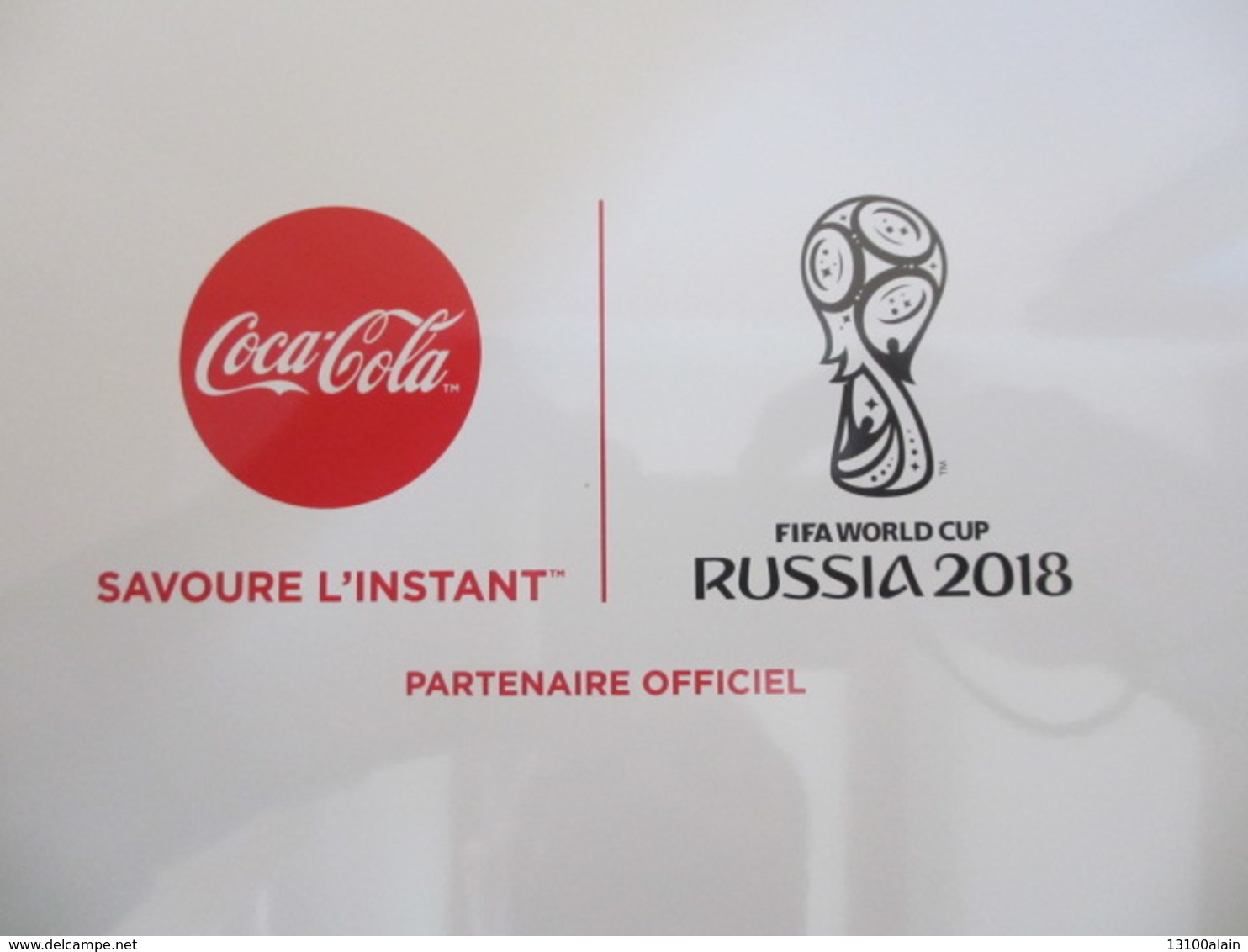 Plateau Métal Coca-cola Coupe Du Monde Football 2018 Russie "Russia 2018" Publicité Boissons Plateau - Plateaux