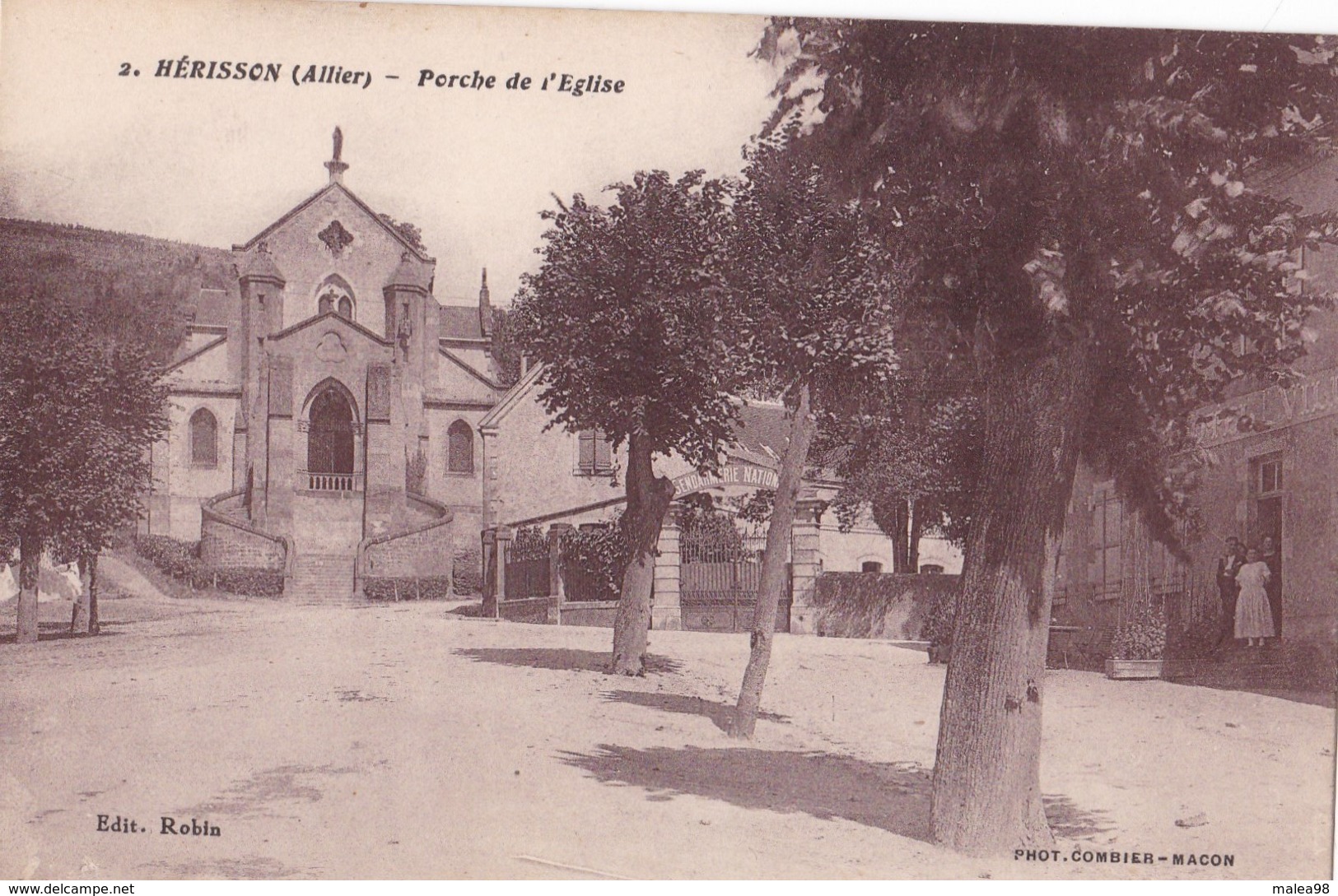 HERISSON,,,,PORCHE De L'  EGLISE ,,,,voir La   GENDARMERIE ,,L'  HOTEL De VILLE ,,,,,,ANIMEE,,, - Autres & Non Classés