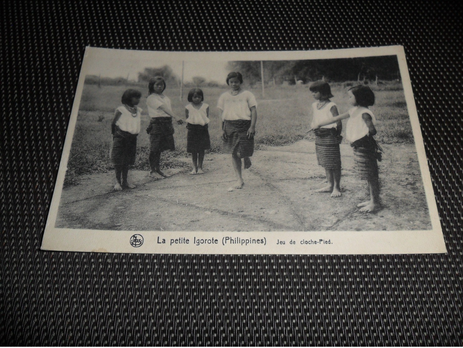 Philippines  Filippijnen  La Petite Igorote  Jeu Du Cloche - Pied - Philippines