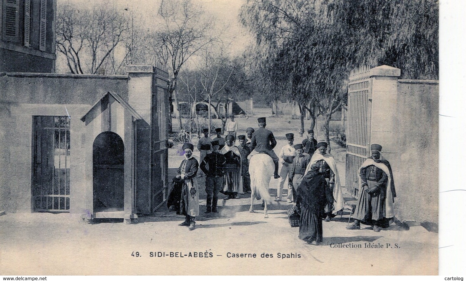 Sidi-Bel-Abbès. Caserne Des Spahis - Sidi-bel-Abbès