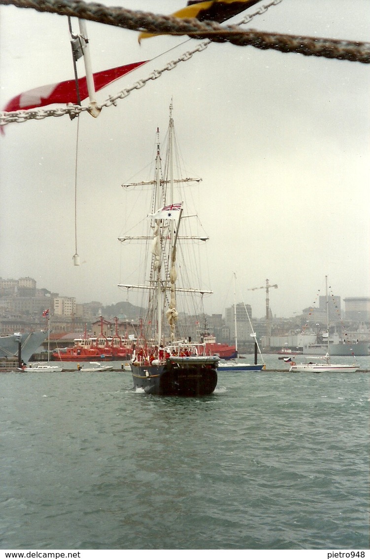 Yachts E Barche A Vela Ormeggiate Nel Porto Di Genova N. 11 Fotografie - Barche