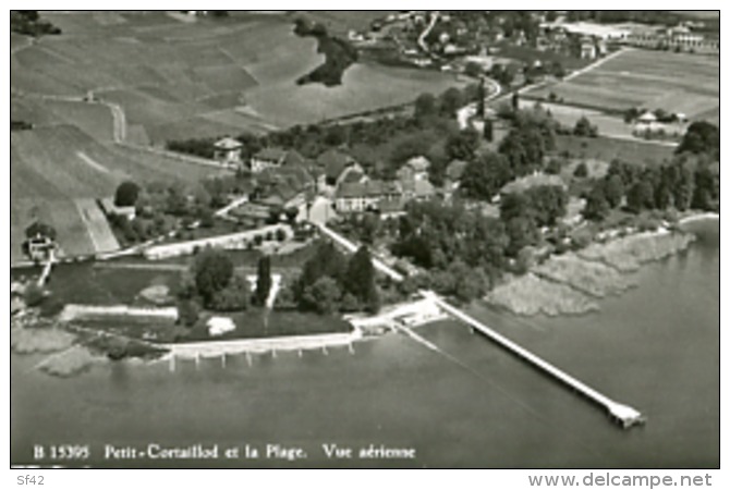 PETIT CORTAILLOD   ET LA PLAGE                  VUE AERIENNE - Cortaillod