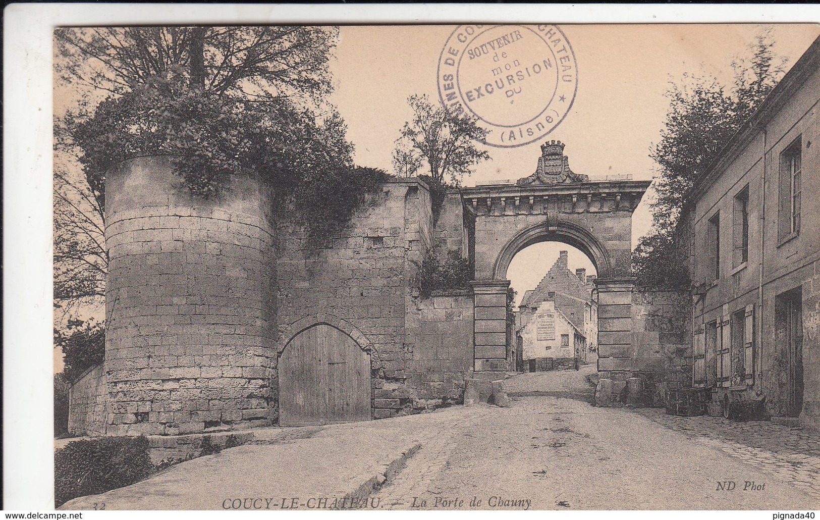 Cp , 02 , COUCY-le-CHÂTEAU , La Porte De Chauny - Autres & Non Classés