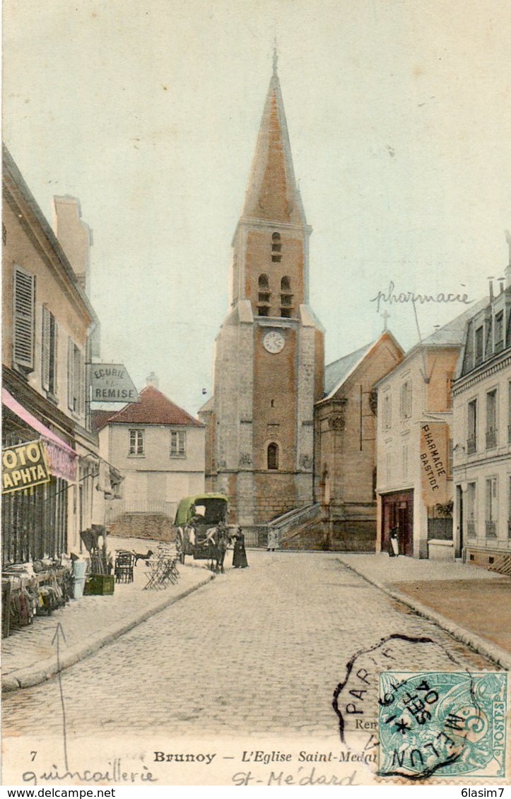 CPA - BRUNOY (91) - Aspect De La Quincaillerie, De La Pharmacie Bastide Et De L'Eglise St-Médard En 1904 - Brunoy