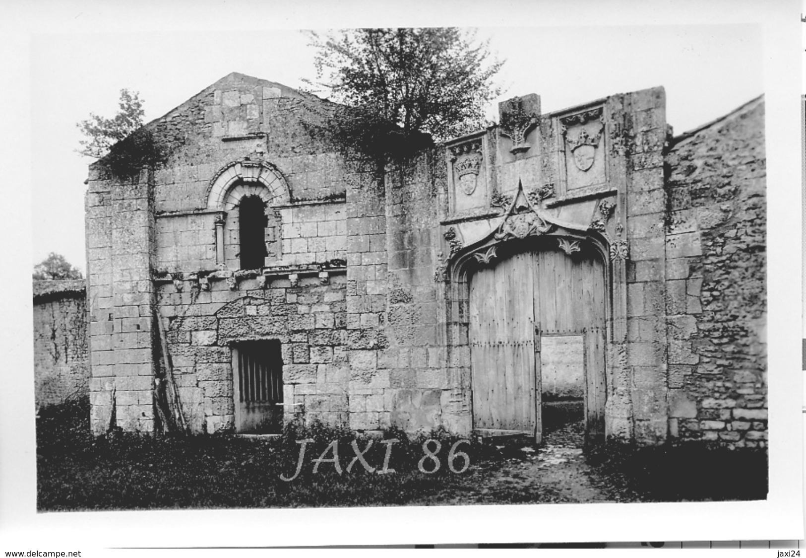 TRÈS RARE Tirage Photographique Ancien Et Original De La Façade Du PRIEURÉ D'AVAILLES Commune De NOUAILLÉ (VIENNE) 86 - Lieux