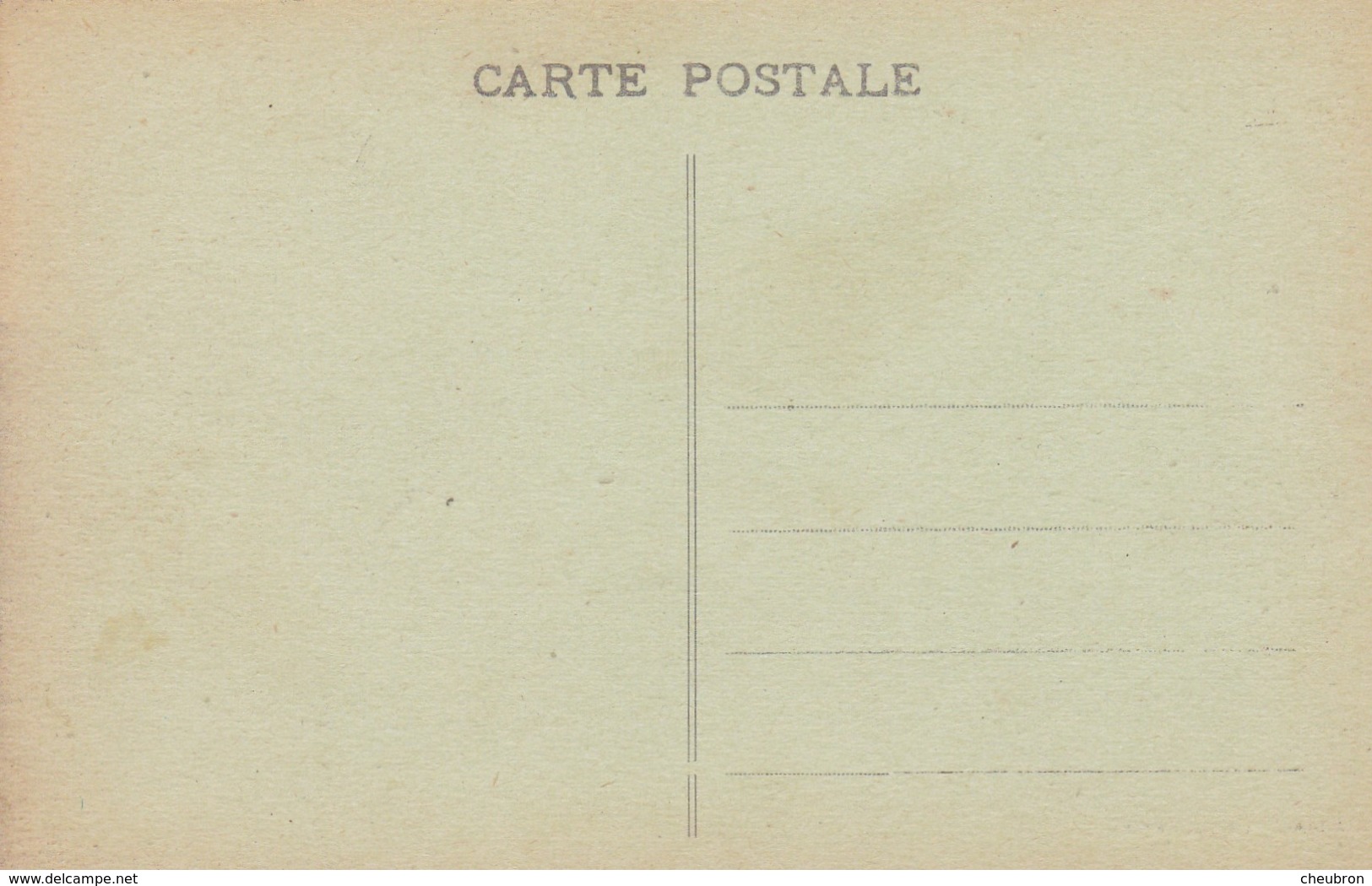 29. DOUARNENEZ . CPA . LE MOLE - Douarnenez