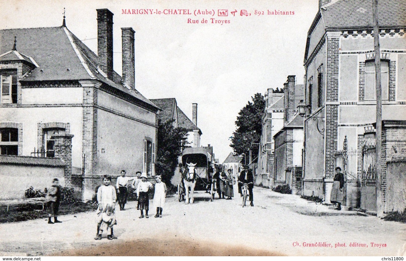 CPA - 10 - MARIGNY-LE-CHATEL - Rue De Troyes - Autres & Non Classés