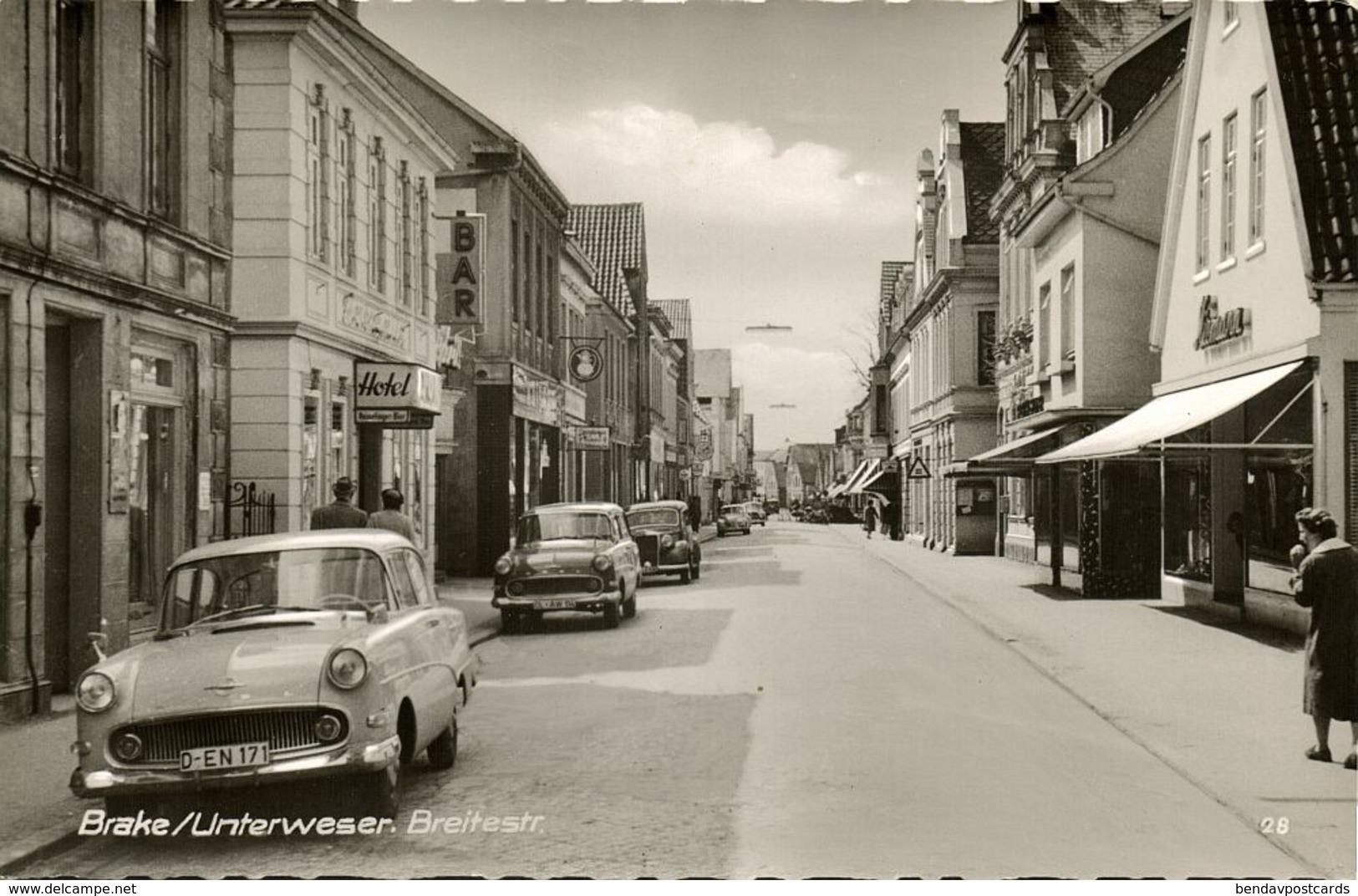 BRAKE, Unterweser, Breitestrasse, Auto, Hotel (1950s) AK - Brake