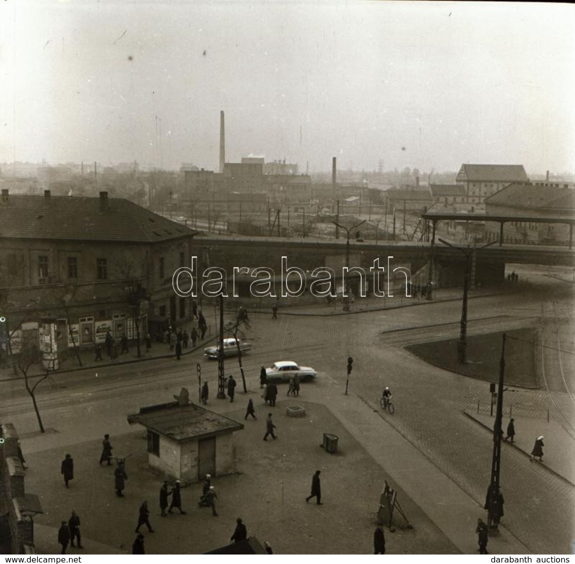 Cca 1969 Budapest, X. Kerület, Kőbányai Városképek, épületek, életképek, 21 Db Vintage Negatív, 6x6 Cm - Autres & Non Classés