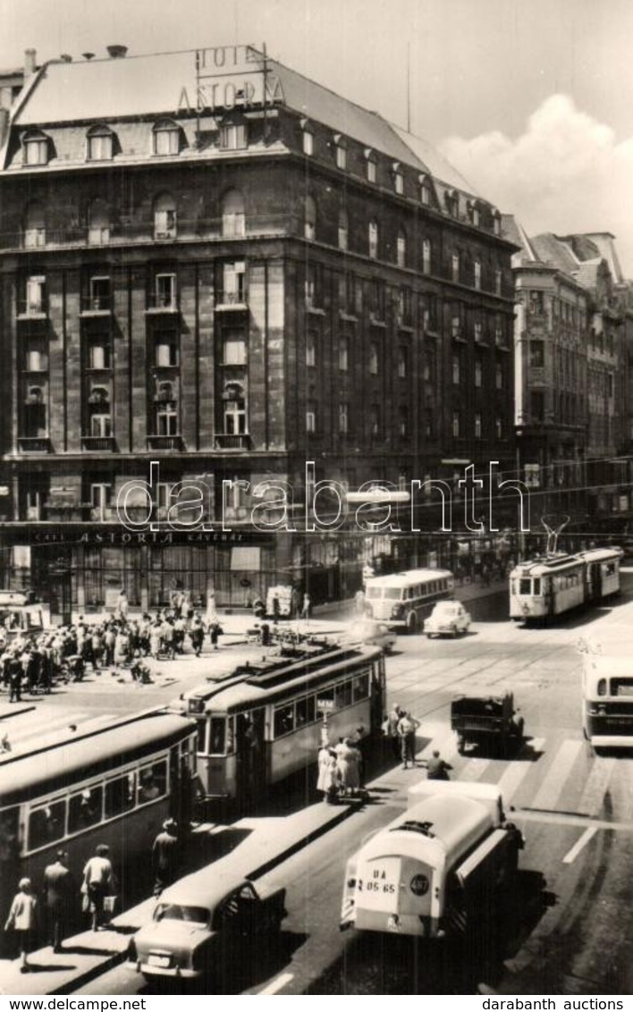 ** T1 Budapest V. Kossuth Lajos Utca, Hotel Astoria Szálloda, Kávéház, Villamos, Autóbusz, Automobil. Képzőművészeti Ala - Non Classés