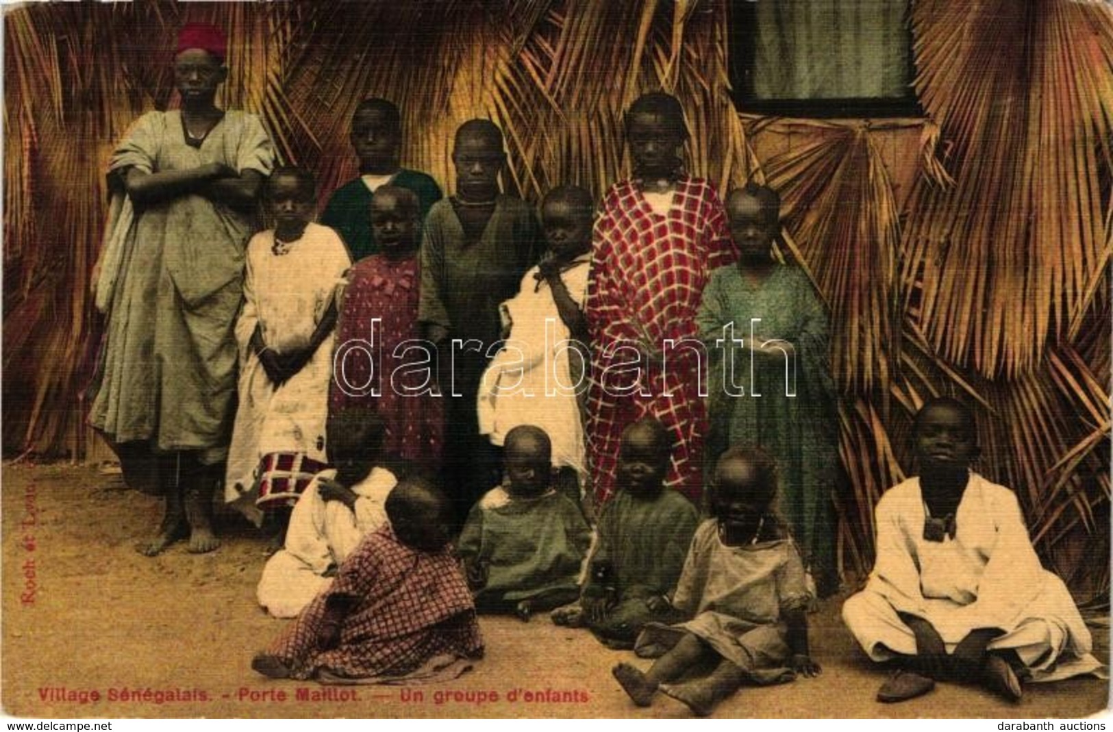 * T2 Porte Maillot, Groupe D'enfants / Native Children - Non Classés