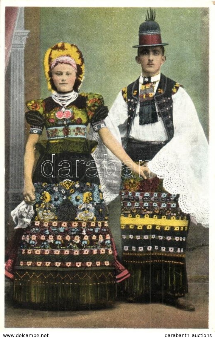 ** T1/T2 Mezőkövesdi Fiatal Házaspár / Hungarian Folklore From Mezőkövesd, Wedding Couple - Non Classés