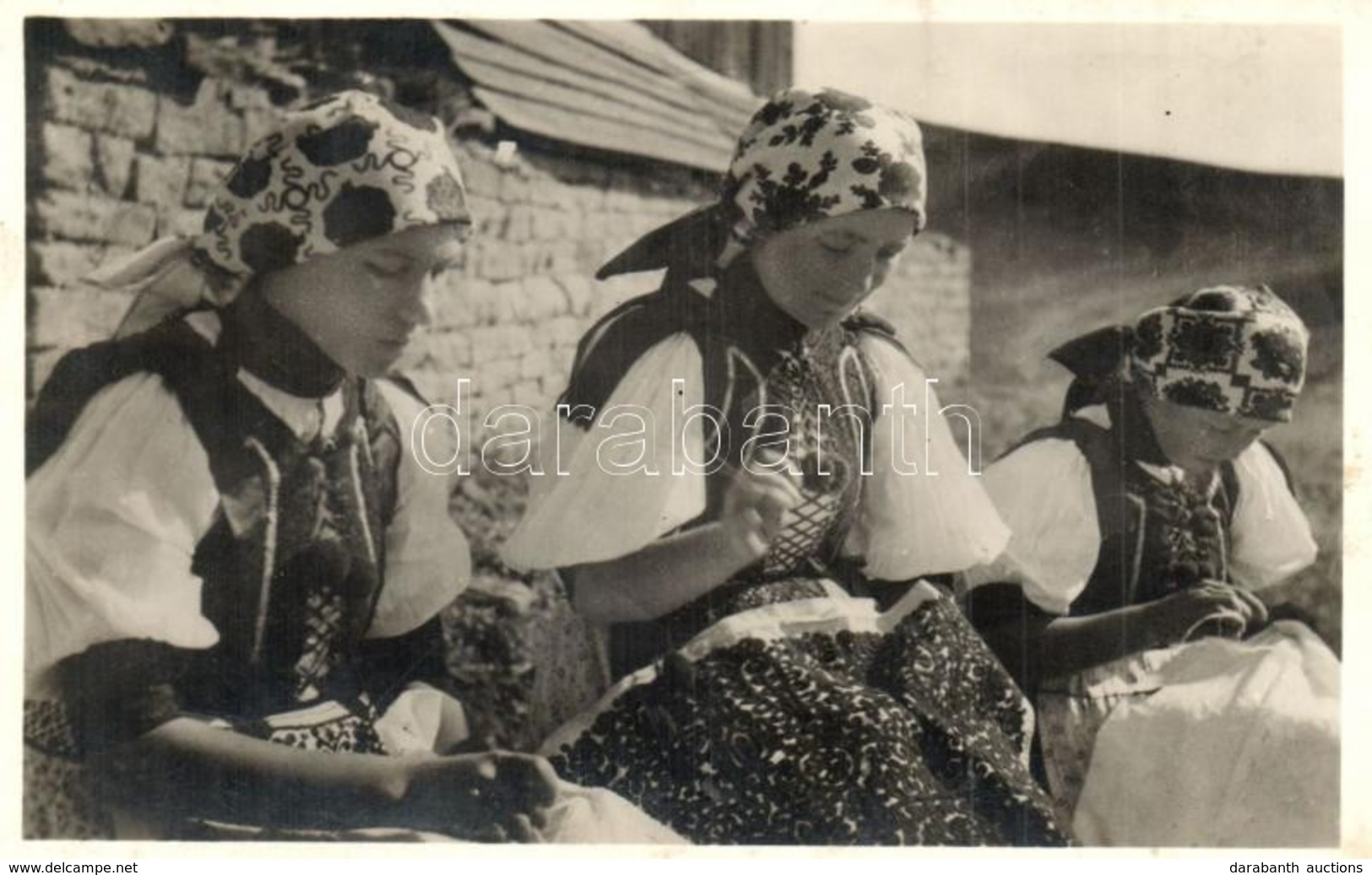 T2 Kalotaszegi Varró Asszonyok, Folklór, Fotofilm Kolozsvár / Transylvanian Folklore From Tara Calatei - Non Classés