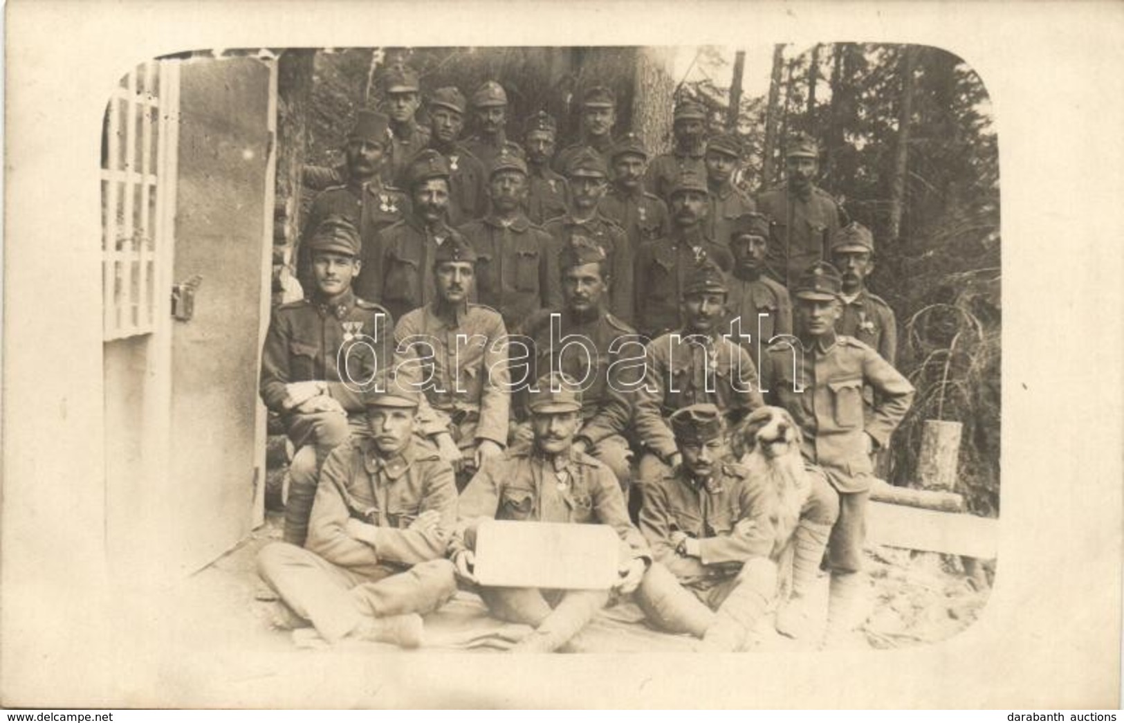 * T2 Osztrák-magyar Katonák Csoportképe, Tisztekkel, Kitüntetésekkel / WWI Austro-Hungarian K.u.K. Soldiers Group Photo - Ohne Zuordnung