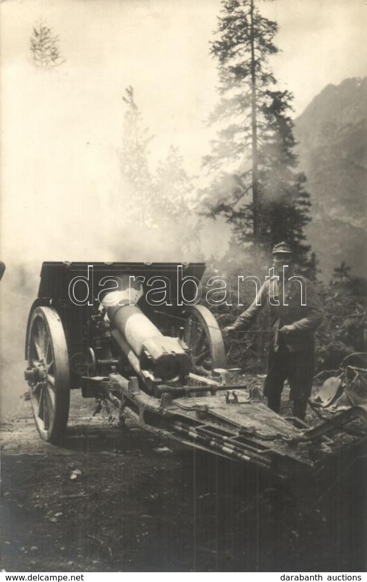 * T2 Osztrák-magyar Katona 10 Cm-es ágyúval Az Olasz Fronton / WWI Austro-Hungarian K.u.K. Soldier With 10 Cm Cannon At  - Unclassified