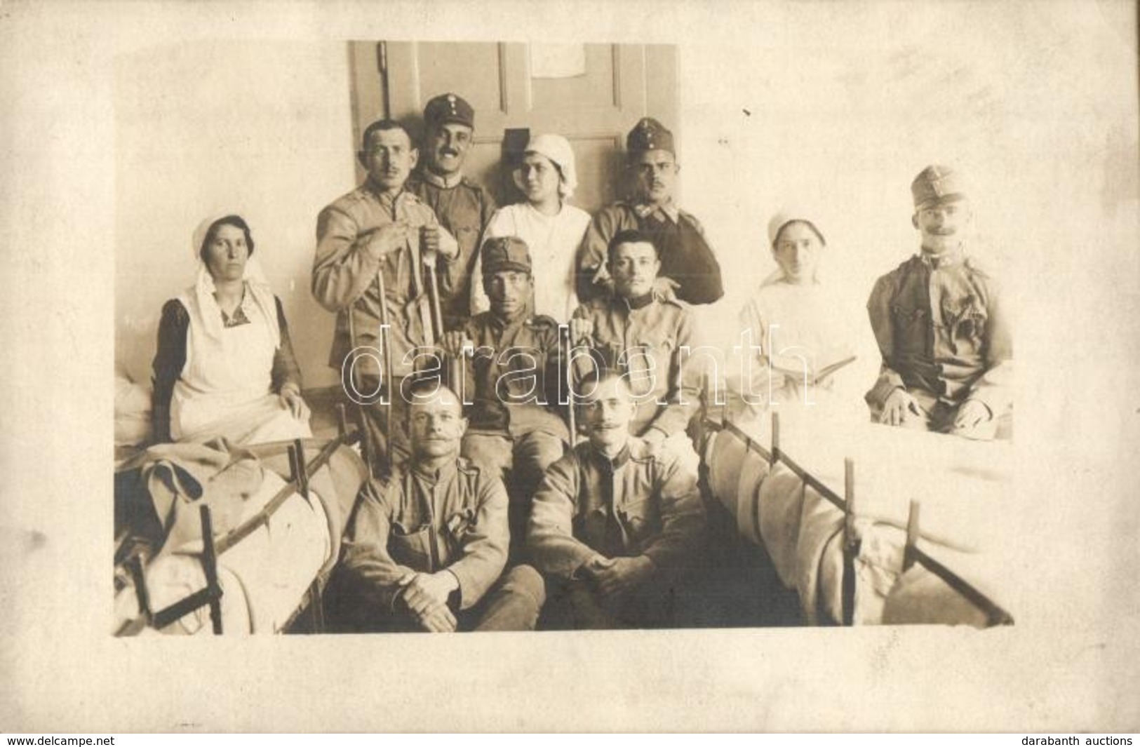 * T2/T3 1916 Tábori Kórház  Katonatisztekkel és ápolónőkkel / WWI K.u.k. Military Hospital With Officers, Nurses, Group  - Non Classés