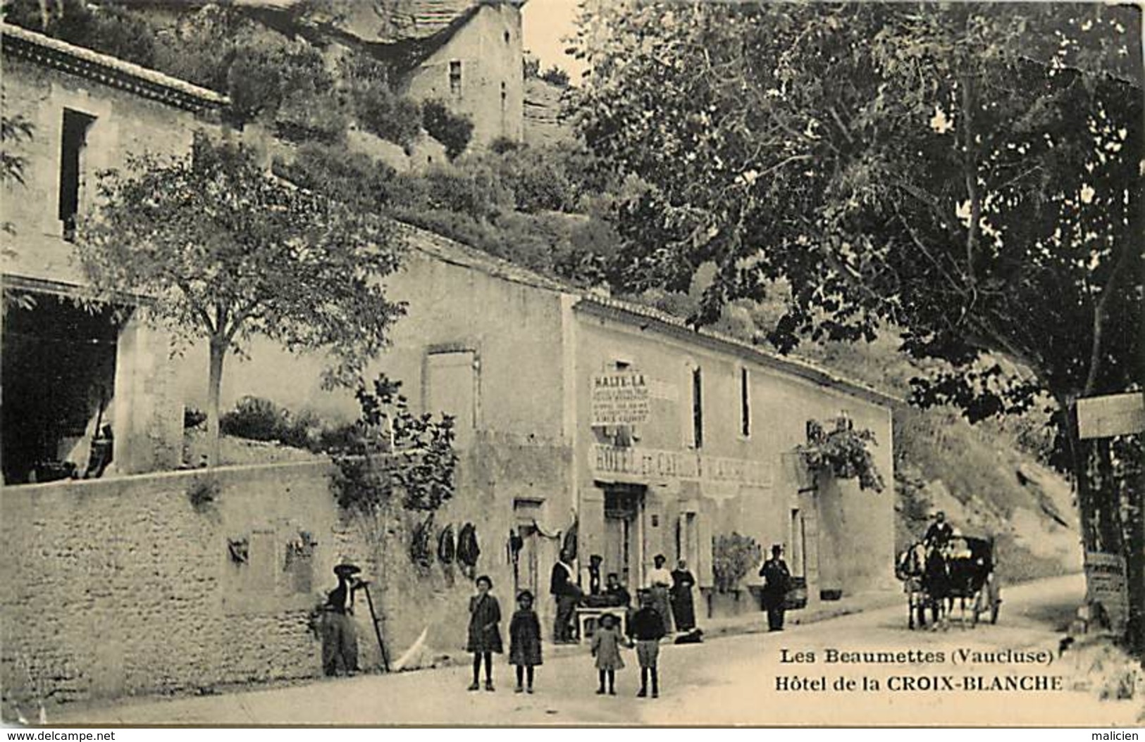 - Dpts Div.-ref-AD631- Vaucluse - Les Beaumettes - Hotel De La Croix Blanche - Hotels - Carte Bon Etat - Autres & Non Classés