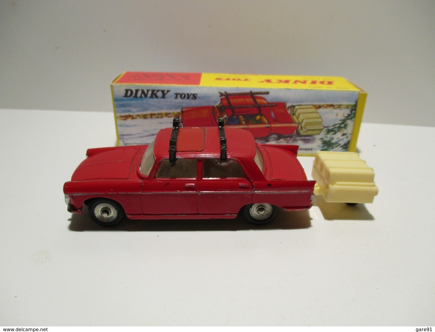 DINKY TOYS FRANCE  404 PEUGEOT - Jouets Anciens