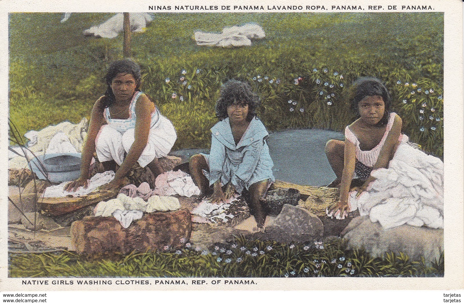 POSTAL DE PANAMA DE NIÑAS NATURALES DE PANAMA LAVANDO ROPA (L. MADURO) - Panamá