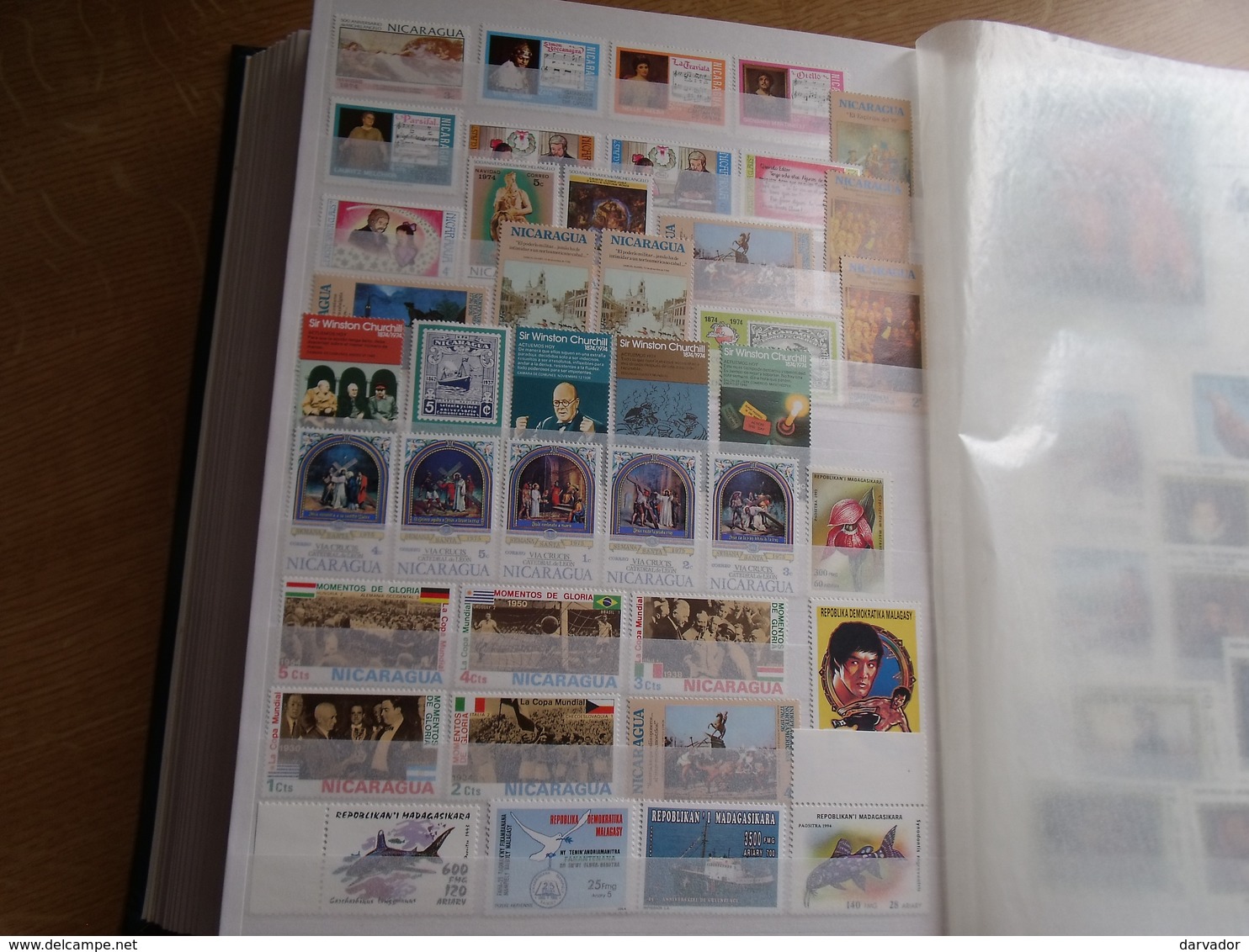 album K / Collection de timbres divers monde tous neuf ** sans charnière MNH  TTB